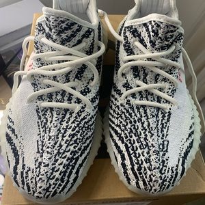 Only worn 3x, zebra yeezys,